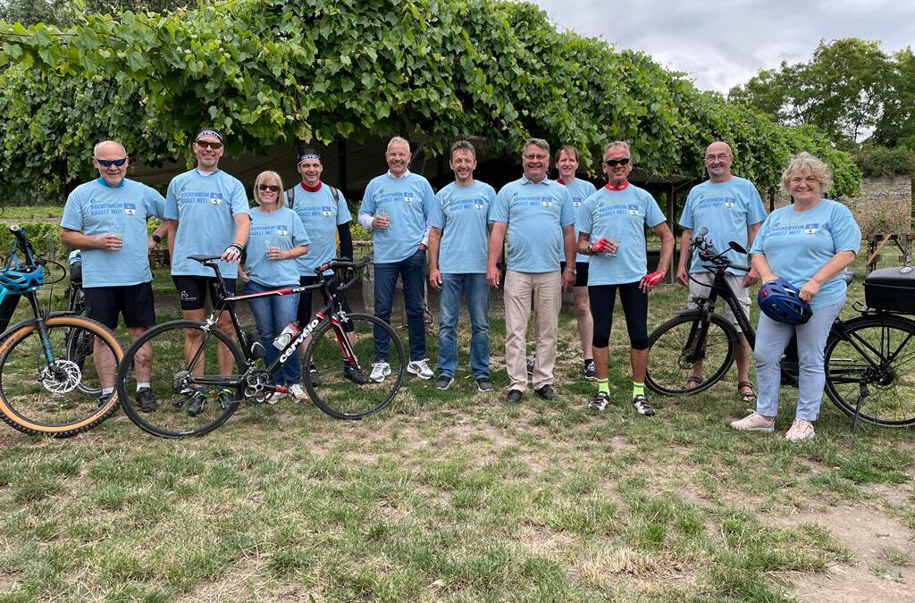 Stadtradeln – Bockenheimer Team bekommt T-Shirts überreicht